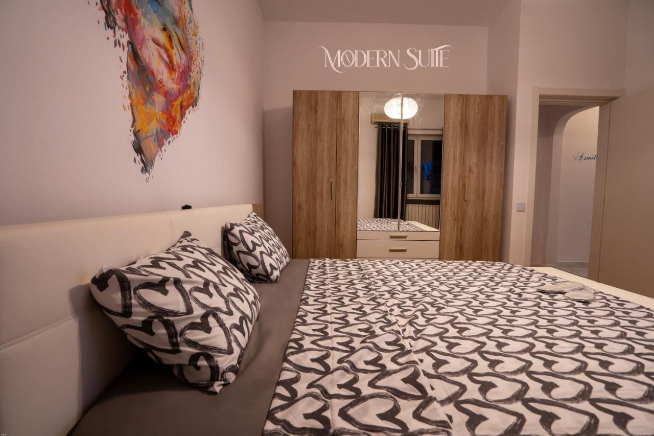 Maera Suites Central Bukarest Exteriör bild
