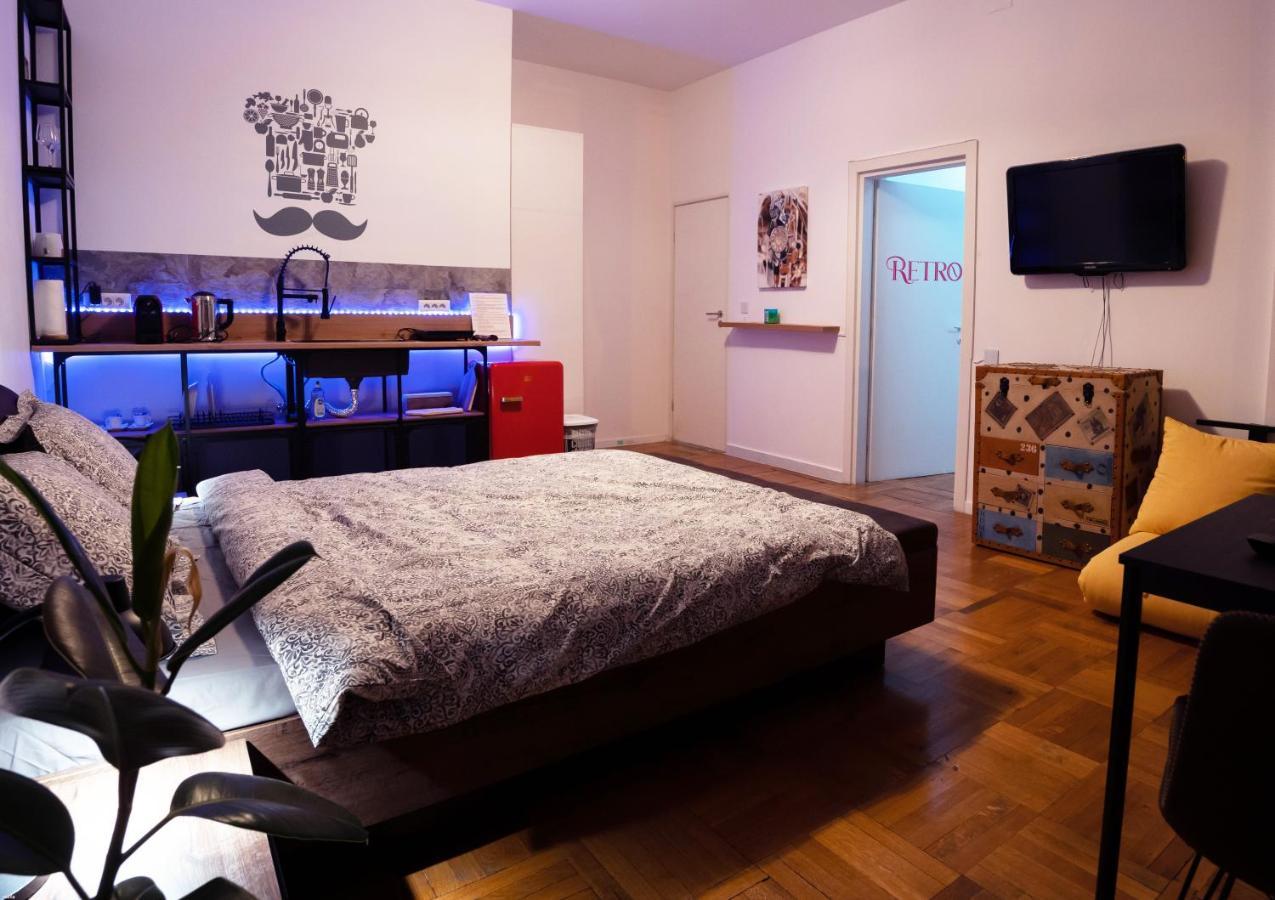 Maera Suites Central Bukarest Exteriör bild