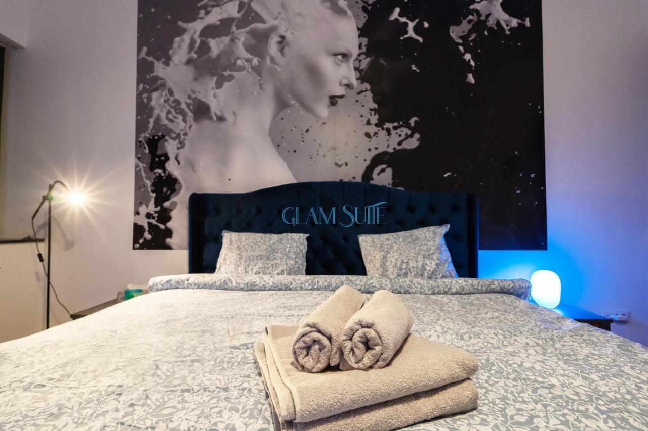 Maera Suites Central Bukarest Exteriör bild