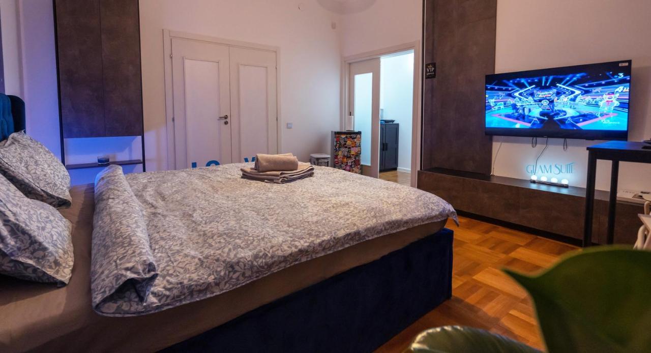 Maera Suites Central Bukarest Exteriör bild